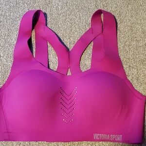 Victoria Sport Bra